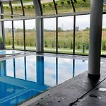 Διαμέρισμα Westin House 215 *