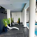 Διαμέρισμα Westin House 215