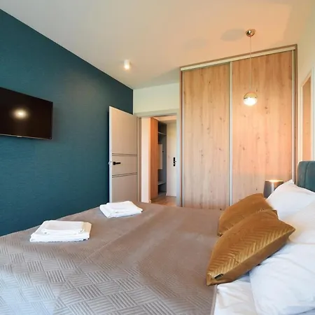 Διαμέρισμα Westin House 215 *