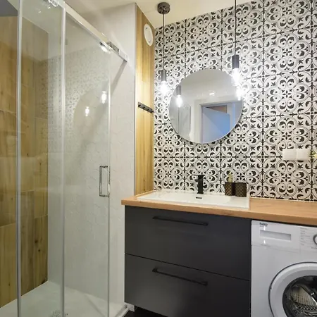 Westin House 215 קולובז'ג