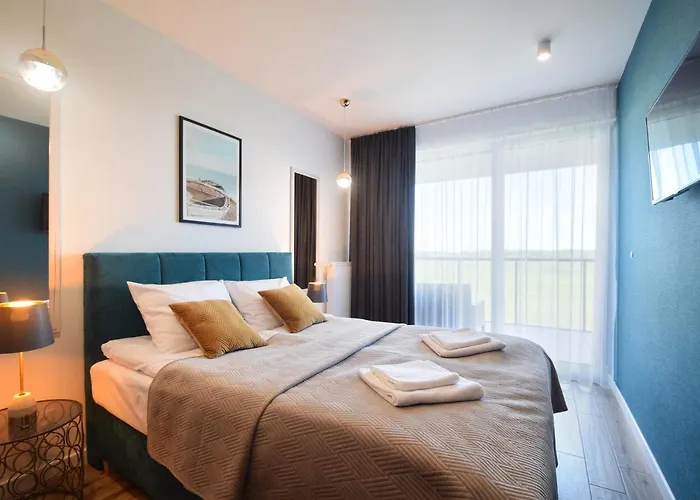 Westin House 215 Apartment